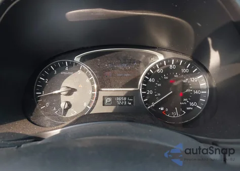 2014 Nissan Pathfinder Sv z USA, uszkodzony, nr VIN 5N1AR2MMXEC732477